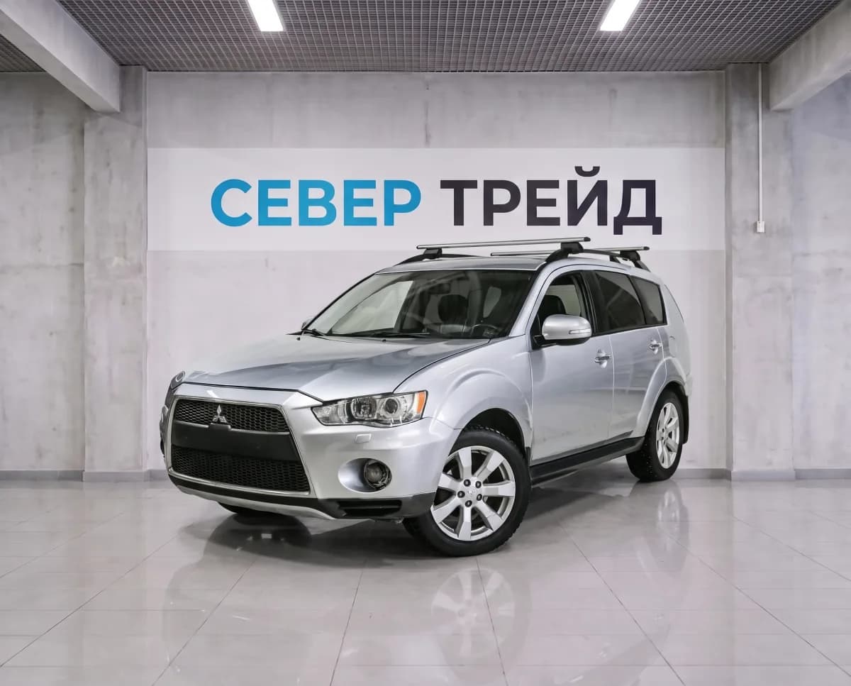 Mitsubishi Outlander, II Рестайлинг — фото 1