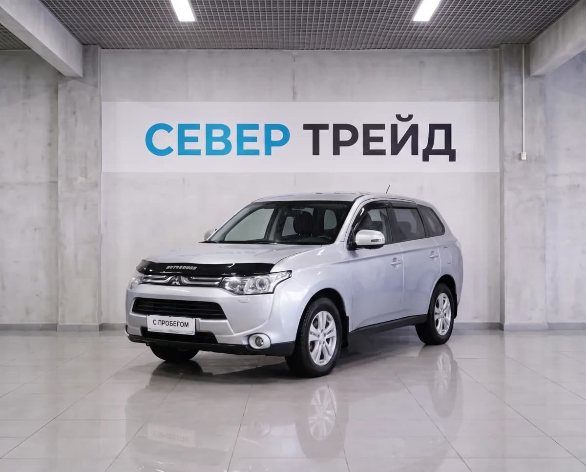 Mitsubishi Outlander, III — фото 1