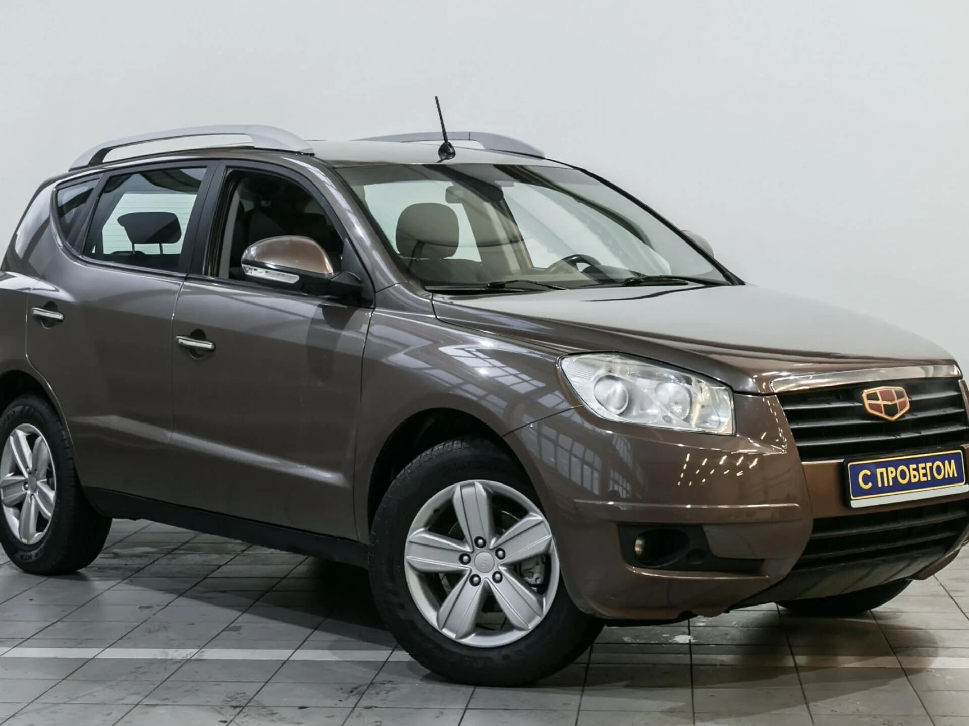 Geely Emgrand X7, I — фото 1